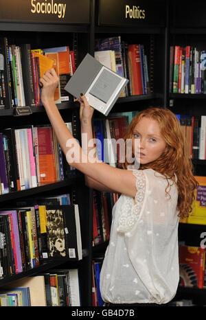 Lily Cole startet neue Reader von Sony - London Stockfoto