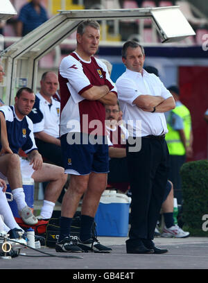 Fußball - WM-Qualifikation - Gruppe 9 - FYR Mazedonien / Schottland - Skopje City Stadium. Schottland-Manager George Burley während des WM-Qualifying Group Nine-Spiels im City Stadium, Skopje, Mazedonien. Stockfoto