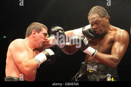 Boxing - Schwergewichts-Kampf - Audley Harrison V George Arien - Manchester Evening News Arena Stockfoto