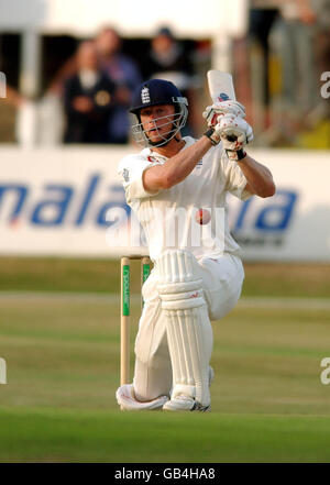 Cricket - npower Fourth Test - England - Südafrika - Tag vier. Andrew Flintoff, der englische Schlagmann Stockfoto