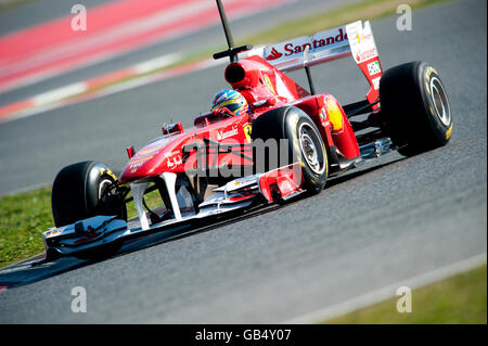 Fernando Alonso, Spanien, in seinem Ferrari 150. Italia, Formel-1-Tests auf dem Circuit de Catalunya Rennstrecke in Barcelona Stockfoto