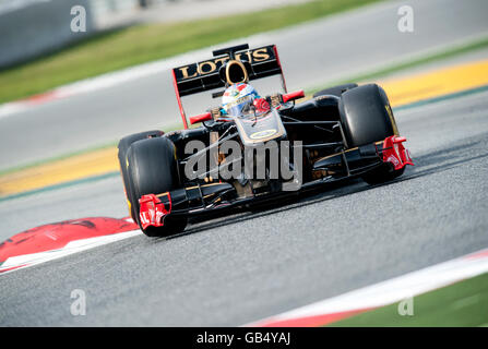 Russische Fahrer Vitaly Petrov Lotus Renault GB Team Renault R31 Auto fahren, Motorsport, Formel1, Tests auf dem Circuit de Stockfoto