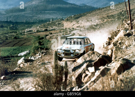 Rallye - Daily Mirror London-Mexico World Cup Rally. Hannu Mikkola und Gunnar Palm fahren mit ihrem Ford Escort durch die Wüste Südmexikos Stockfoto