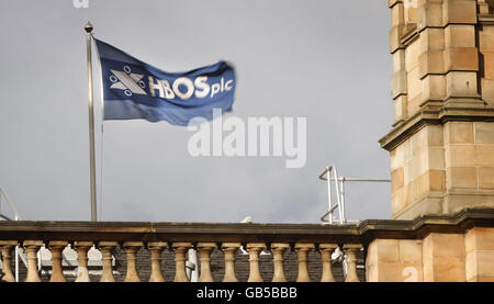 Mögliche Fusion zwischen Lloyds TSB und HBOS. Eine allgemeine Ansicht des Hauptquartiers der Halifax Bank of Scotland (HBOS) in Edinburgh. Stockfoto