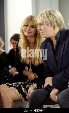 London Fashionweek - Temperley London Modenschau Stockfoto