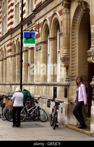 Eine allgemeine Ansicht einer Lloyds TSB Niederlassung im Zentrum von Cambridge, Cambridgeshire. Stockfoto