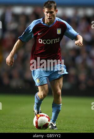 Fußball - UEFA-Cup - erste Runde - zweite Etappe - Aston Villa gegen Litex Lovech - Villa Park. James Milner, Aston Villa Stockfoto