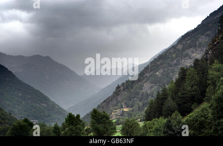 Allgemeine Lager - Andorra Landschaftsansichten - L'abarsetar, Andorra Stockfoto