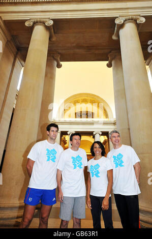 (Von links nach rechts) die olympischen Goldmedaillengewinner Tom James, Lord Sebastian Coe , Kelly Holmes und Jonathon Edwards starten heute Morgen im Tate Britain Art Museum die vierjährige Kulturolympiade der Londoner Spiele 2012. Stockfoto