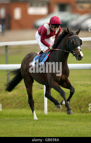 Pferderennen - Trinidad & Tobago Tag - Pontefract. Auf Befehl von Jimmy Quinn während des Trinidad & Tobago Handicap Stockfoto