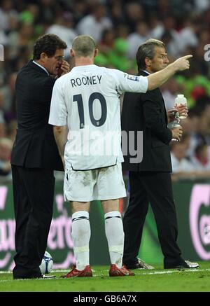 Fußball - WM 2010 - Qualifikationsrunde - Gruppe Six - England V Kasachstan - Wembley-Stadion Stockfoto