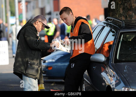 Fußball - Coca-Cola Football League Two - Bury V Wycombe Wanderers - statt Lane Stockfoto