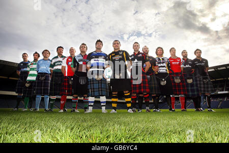 Heineken Cup Teamkapitäne (von links nach rechts) Glasgow's Alastair Kellock, Benetton Trevisos Benjamin De Jager, Cardiff Blues' Paul Tito, Leicester Tigers' Martin Corry, Gloucester's Mike Tindall, Harlequins' will Skinner, Bath's Martin Lipman, London Wasps' Raphael Ibanez, Edinburgh's Mike Blair, Newport Dragons' Tom Willis, Calvisano's Aaron Persico, Simon Elanelli Sale Sharks' Juan Fernandez Lobbe und Ospreys Ryan Jones während des Heineken Cup Launch in Murrayfield, Edinburgh. Stockfoto