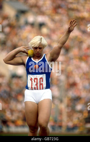 Leichtathletik - Olympische Spiele in Moskau - Kugelschuss der Frauen. Ilona Slupianek, Ostdeutschland Stockfoto