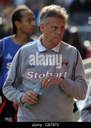 Fußball - Coca-Cola Football League One - Milton Keynes Dons / Carlisle United - Stadion:mk. John ward, Manager von Carlisle United Stockfoto