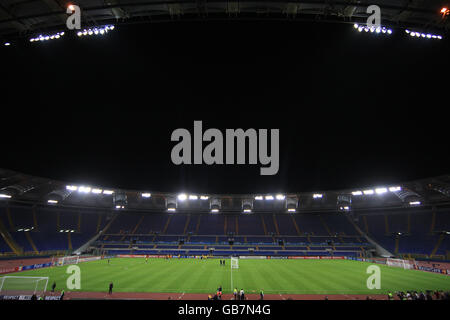 Ein allgemeiner Blick auf das Innere des Olympiastadions während Chelseas Schulung Stockfoto