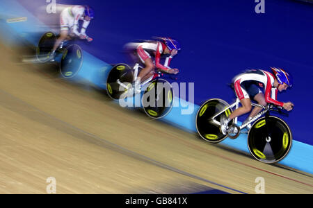 Die Briten Elizabeth Armitstead, Katie Colclough und Joanna Rowsell während der Mannschaftsverfolgung der Frauen Stockfoto