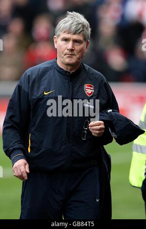 Fußball - Barclays Premier League - Stoke City / Arsenal - Britannia Stadium. Pat Rce, Arsenal Assistant Manager. Stockfoto