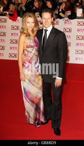 Brendan Cole und Zoe Hobbs kommen für die National Television Awards 2008 in der Royal Albert Hall, Kensington Gore, SW7. Stockfoto