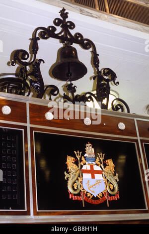 Lutine Bell. Die Lutine Bell bei Lloyd's in London Stockfoto