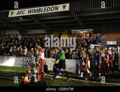 Fußball - Pokal - erste Runde - AFC Wimbledon V Wycombe Wanderers - The Cherry Red Records Fans Stadion - Kingsmeadow Stockfoto