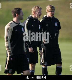 Robbie Keane, Dirk Kuyt und Fernando Torres aus Liverpool Stockfoto