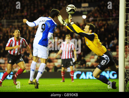 Fußball - Carling Cup - vierte Runde - Sunderland gegen Blackburn Rovers - Stadium of Light. Blackburn's in Roque Santa Cruz punktet beim Carling Cup Fourth Round Match im Stadium of Light, Sunderland. Stockfoto