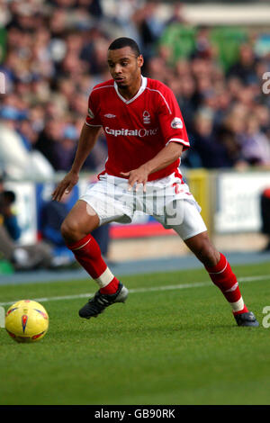 Fußball - Nationwide League Division One - Millwall gegen Nottingham Forest. Matthieu Louis-Jean, Nottingham Forest Stockfoto