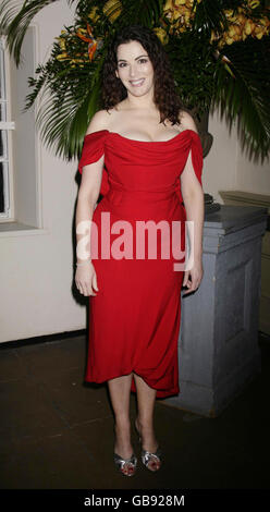 Nigella Lawson kommt zur Chaos Point: Vivienne Westwood Gold Label Collection Laufsteg-Show im Banqueting House im Zentrum von London. Stockfoto