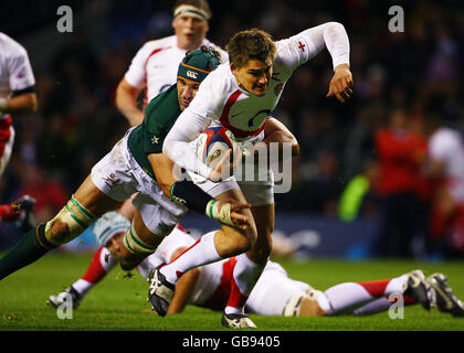 Englands Toby Flood in Aktion während des Investec Challenge Series-Spiels in Twickenham, London. Stockfoto