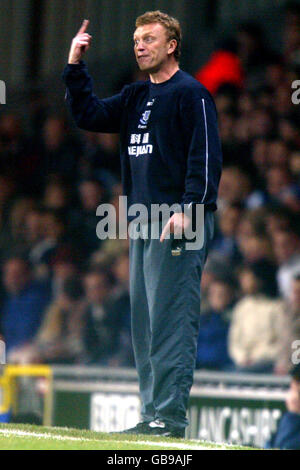 Fußball - FA Barclaycard Premiership - Blackburn Rovers gegen Everton. Evertons Manager David Moyes drängt auf sein Team Stockfoto