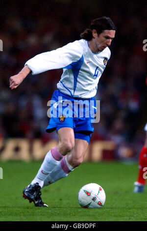 Fußball - Europameisterschaft 2004 Play-Off - zweite Etappe - Wales gegen Russland. Alekei Smertin, Russland Stockfoto