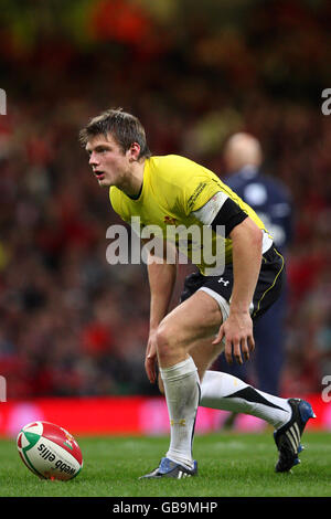 Rugby Union - Invesco Perpetual Series 2008 - Wales / Kanada - Millennium Stadium. Dan Biggar von Wales tritt an. Stockfoto