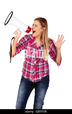 Junge Frau mit Megaphon schreien Stockfoto