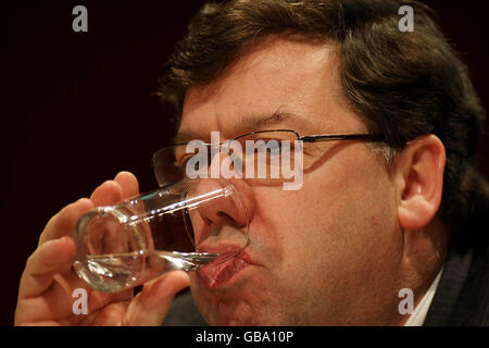 Taoiseach Brian Cowen startet den Regierungsrahmen für nachhaltige Wirtschaftsentwicklung in Dublin Castle. DRÜCKEN SIE VERBANDSFOTO. Stockfoto