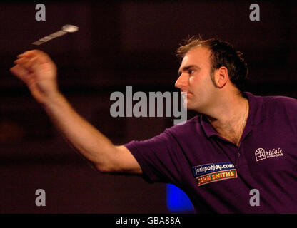 Der Engländer Scott Waites gewinnt sein Halbfinalspiel während der Winmau World Masters im Spa, Bridlington. Stockfoto