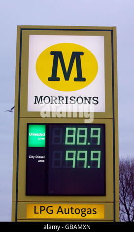 Morrisons in Belle Walle, Liverpool, zeigt Diesel unter 1. Stockfoto