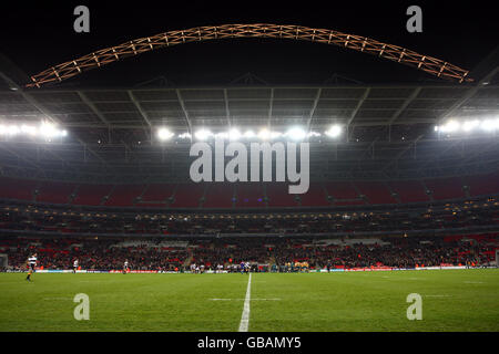 Rugby Union - BOA Centenary Feier Spiel - Barbaren gegen Australien - Wembley Stadion. Gesamtansicht des Wembley Stadions in London, während Australien die Barbaren während des Spiels der BOA-Abendmahlssemäre in den Kampf nimmt. Stockfoto