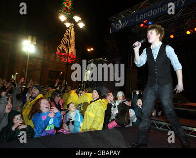 Eoghan Quigg führt in Londonderry Stockfoto