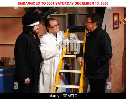 Sonntag Nacht Projekt - Tom Jones und Suzanne Shaw Stockfoto