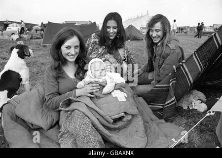 Britische Entertainment - Musik - Festivals - Watchfield-freie Musik-Festival - 1975 Stockfoto