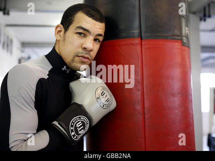 Boxen-Darren Sutherland Media Work Out - Real Fight Club Stockfoto