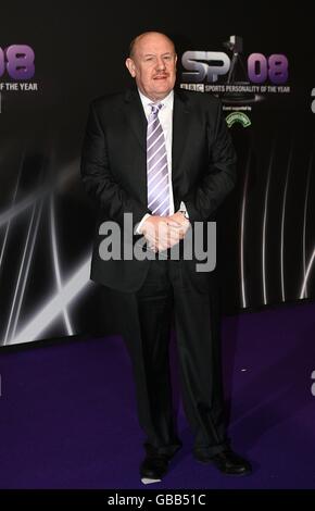 Brian Barwick kommt für die BBC Sports Personality of the Year 2008 in die Echo Arena, Liverpool Stockfoto