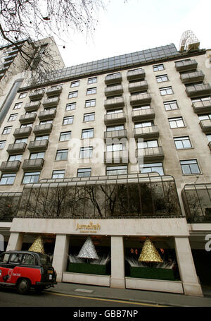 Das 5-Sterne Jumeirah Carlton Tower Hotel in London, wo am Mittwoch ein Top-HSBC-Bankier aufgehängt in seinem Zimmer aufgefunden wurde. Stockfoto
