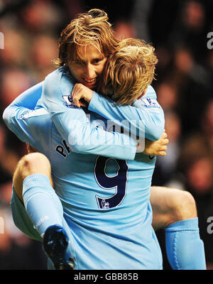 Fußball - Barclays Premier League - Newcastle United / Tottenham Hotspur - St James' Park. Luka Modric von Tottenham Hotspur feiert sein erstes Tor des Spiels während des Spiels der Barclays Premier League im St James' Park, Newcastle. Stockfoto