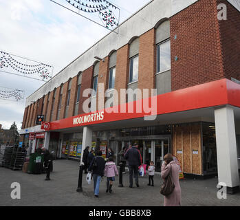 Woolworths Laden in Wellingborough kurz vor Schließung. Woolworths, 10 Market Street, Wellingborough. Northamptonshire. NN8 1AW Stockfoto