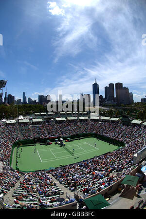 Eine allgemeine Ansicht der Margaret Court Arena als Großbritannien Tim Henman spielt die tschechische Radek Stepanek Stockfoto