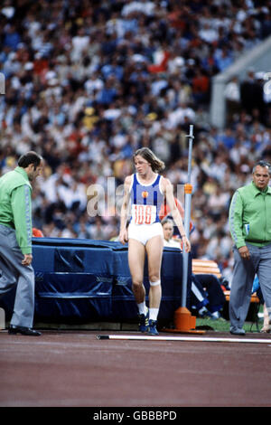 Leichtathletik - Olympische Spiele 1976 in Montreal - Hochsprung der Frauen. Rosemarie Ackermann, Goldmedaillengewinnerin der DDR Stockfoto