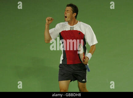 Marat Safin von Russland feiert einen Pausenpunkt während seiner Sieg über Andy Roddick aus den USA Stockfoto