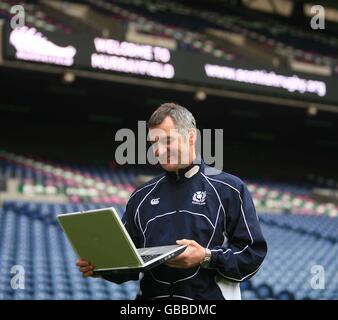 Der schottische Rugby-Union-Trainer Frank Hadden startet eine neue Website. Stockfoto